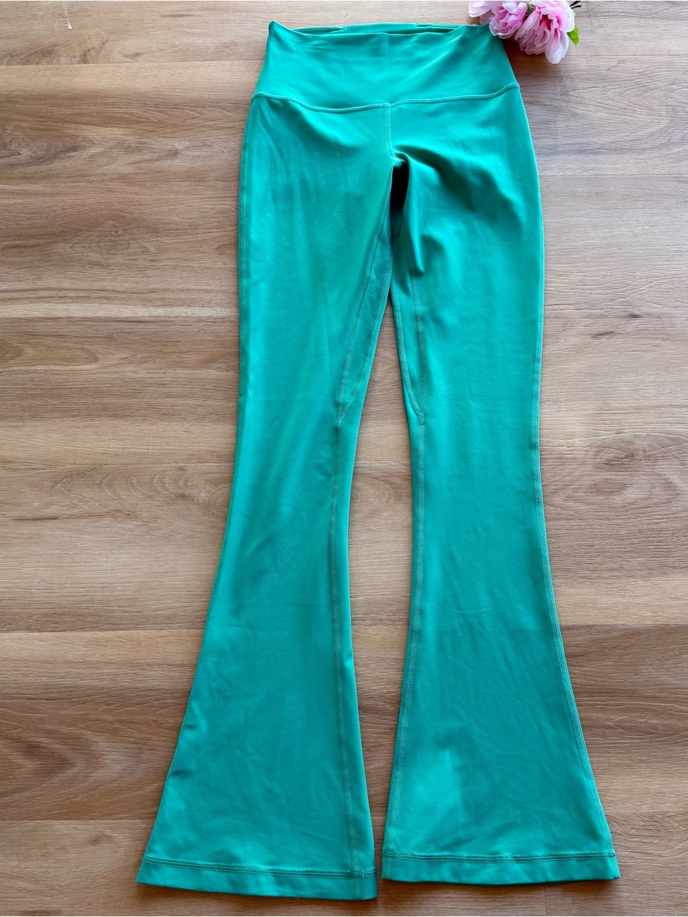 lululemon athletica Teal Flare Leggings SZ 6 high Rise logo